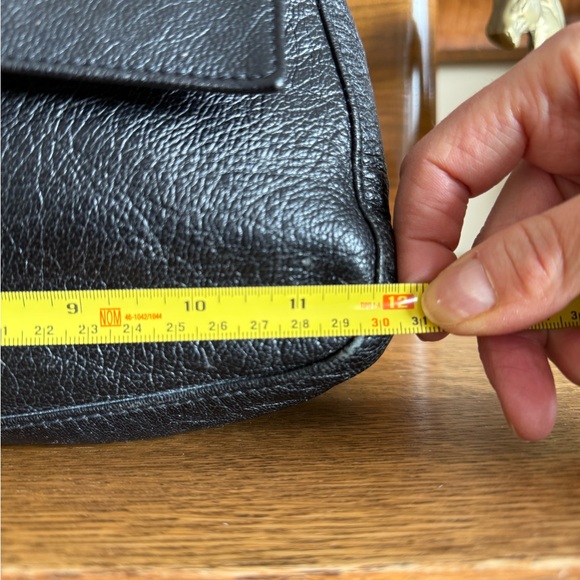 ❤️RARE FENDI Black Leather Forever Mama Bag❤️ - Picture 12 of 16